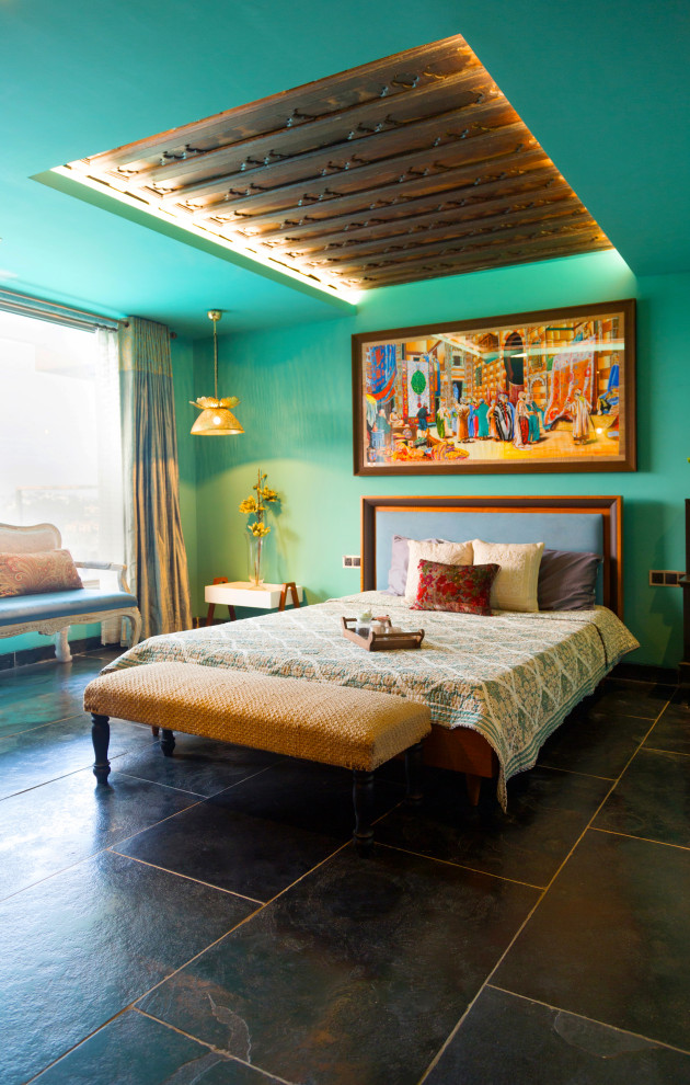 ハイデラバードにあるエクレクティックスタイルのおしゃれな寝室