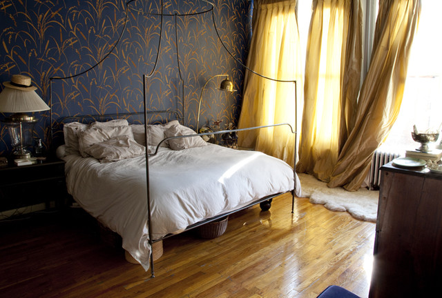 Italian Campaign Beds Show Winning Design