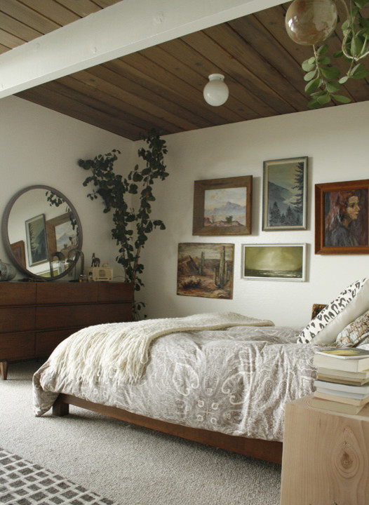 Example of a 1960s bedroom design in San Francisco