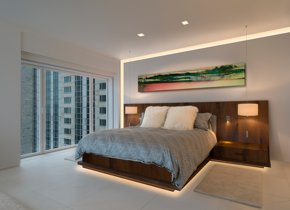 Photo of a contemporary bedroom in Chicago.