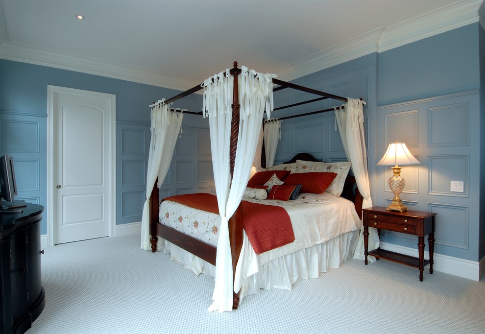 Inspiration for a transitional bedroom remodel in Toronto