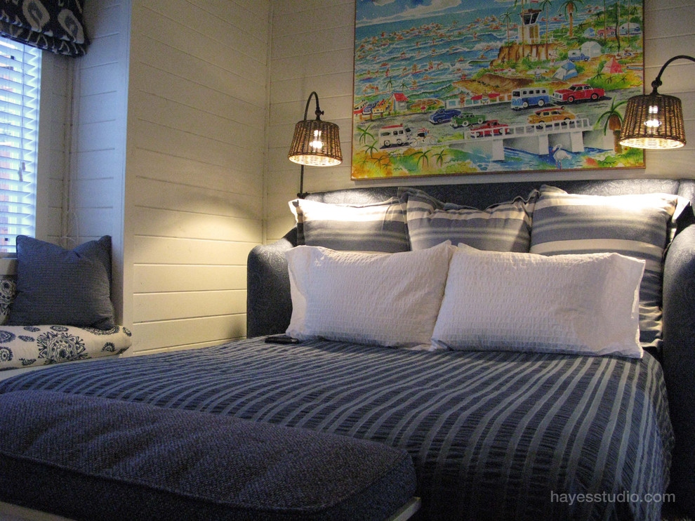 フェニックスにあるトラディショナルスタイルのおしゃれな寝室のインテリア