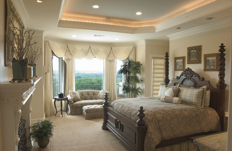 This is an example of a traditional bedroom in Dallas.