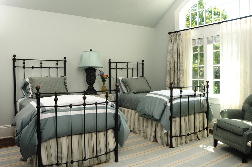 Пример оригинального дизайна: спальня в стиле неоклассика (современная классика)