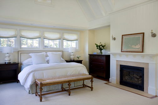 Design ideas for a traditional bedroom in Boston.