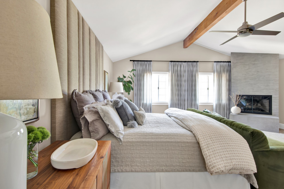 Design ideas for a medium sized farmhouse bedroom in Los Angeles.