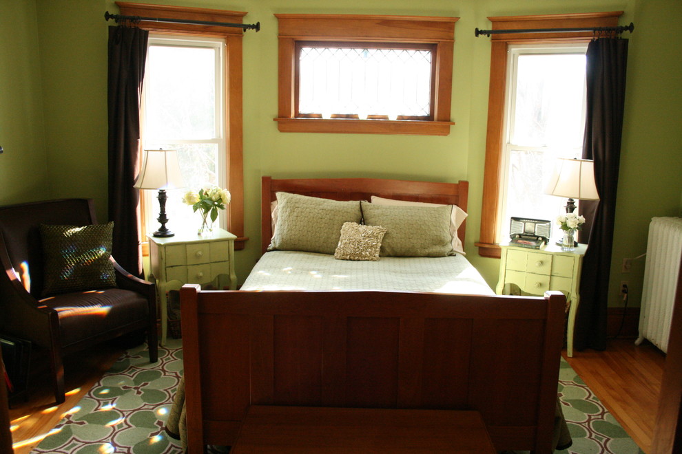 На фото: спальня в стиле кантри