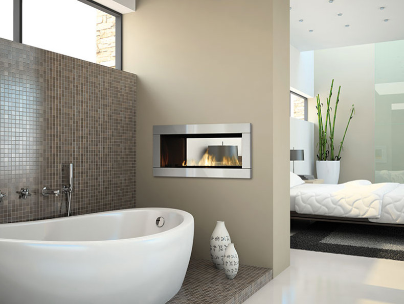 Foto de dormitorio principal minimalista grande con paredes blancas, suelo de mármol, chimenea lineal y marco de chimenea de metal
