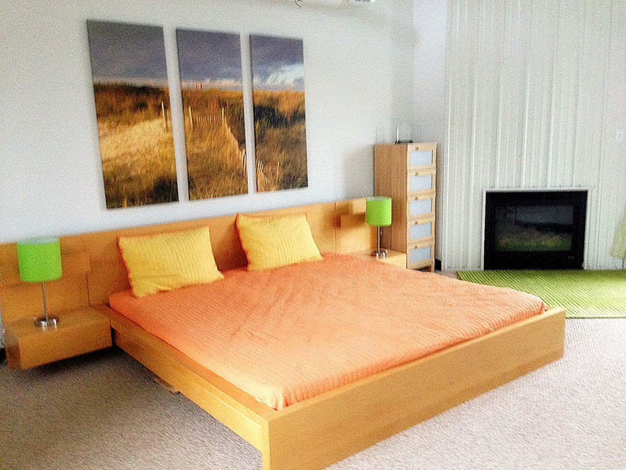 オレンジカウンティにある北欧スタイルのおしゃれな寝室のインテリア