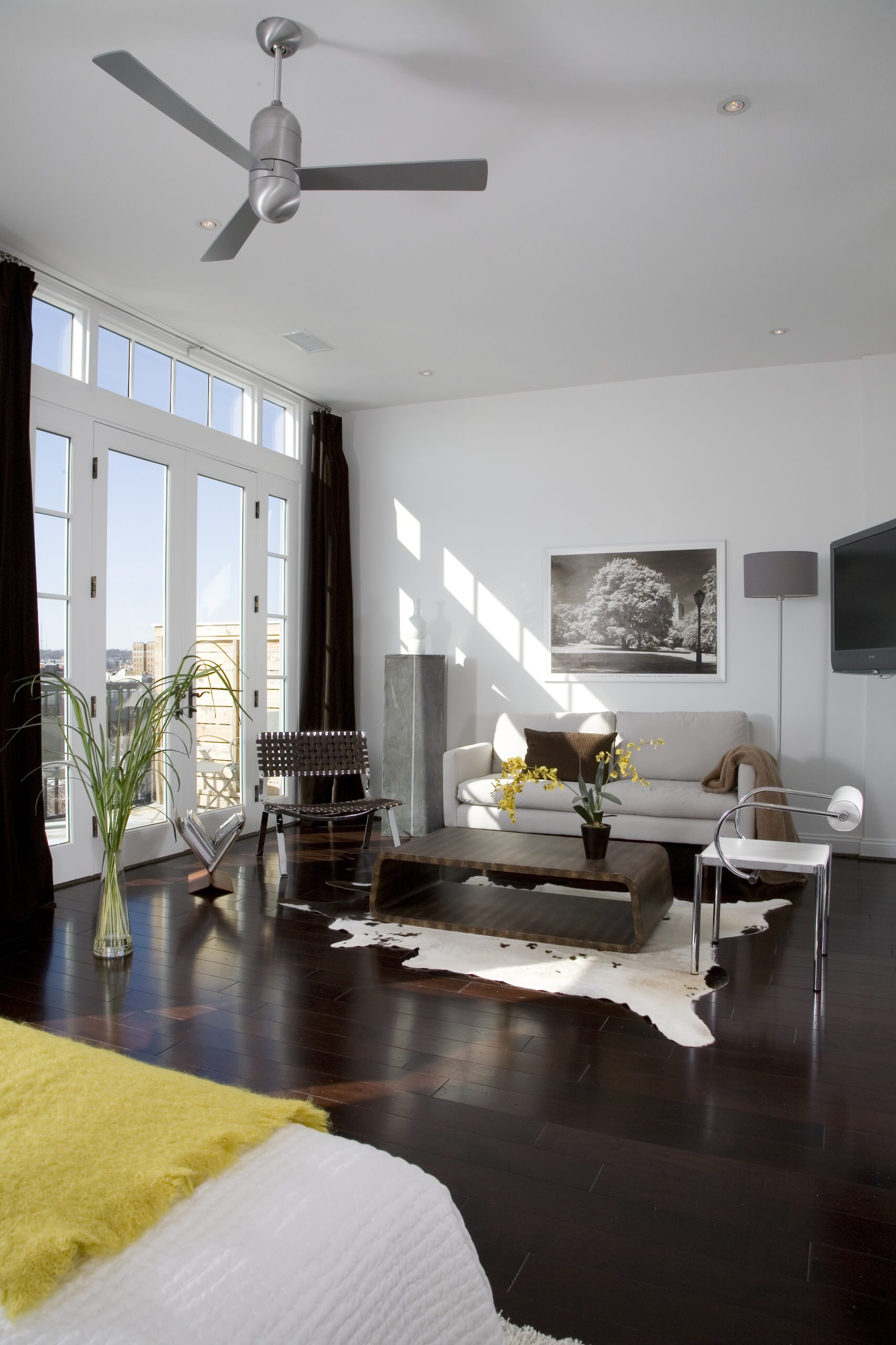 White Wall Dark Floor Houzz