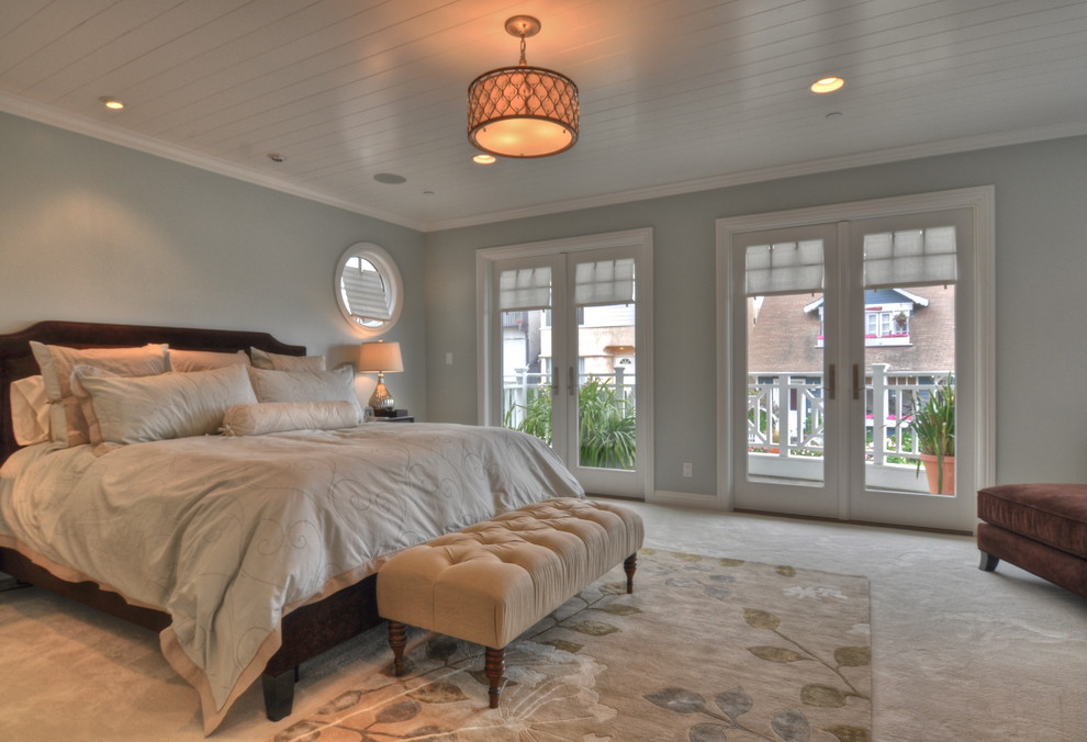 Inspiration for a timeless carpeted bedroom remodel in Los Angeles with gray walls