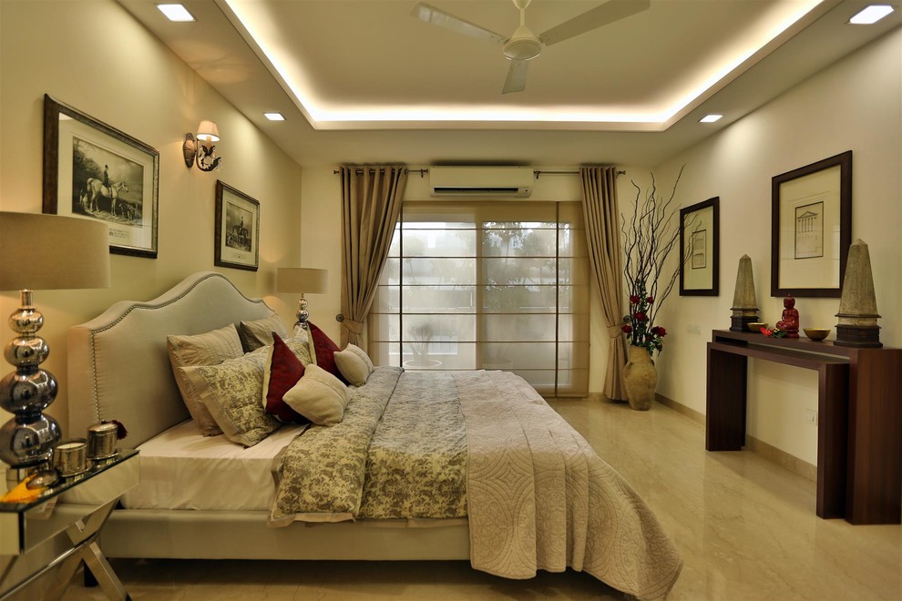 Inspiration for a contemporary bedroom in Delhi.