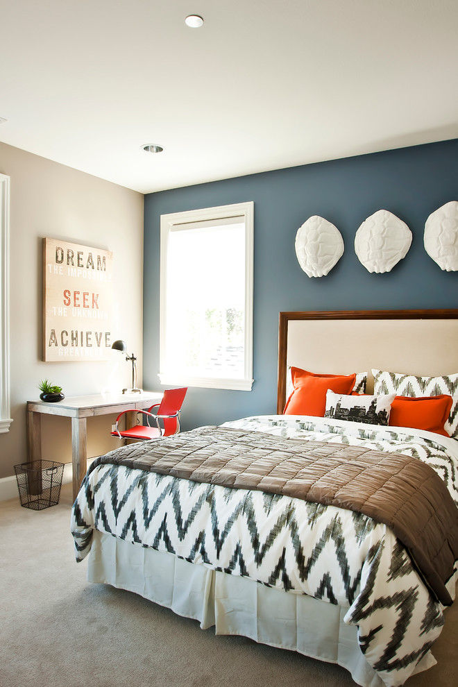 Inspiration för moderna sovrum, med grå väggar och heltäckningsmatta