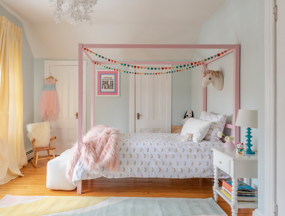Bedroom - contemporary bedroom idea in Providence