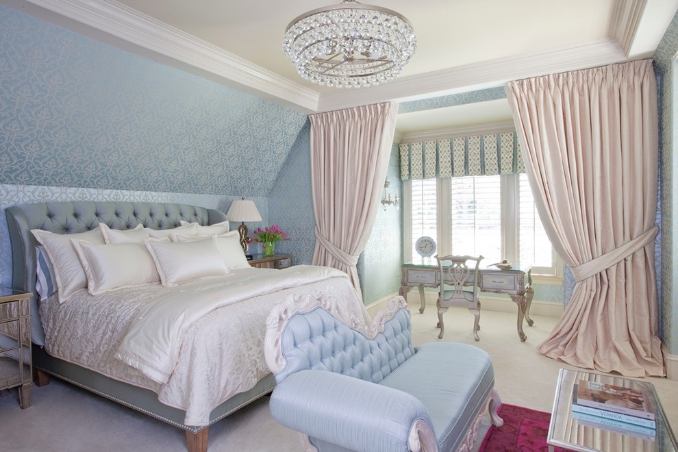 Источник вдохновения для домашнего уюта: гостевая спальня (комната для гостей) в классическом стиле с серыми стенами и ковровым покрытием
