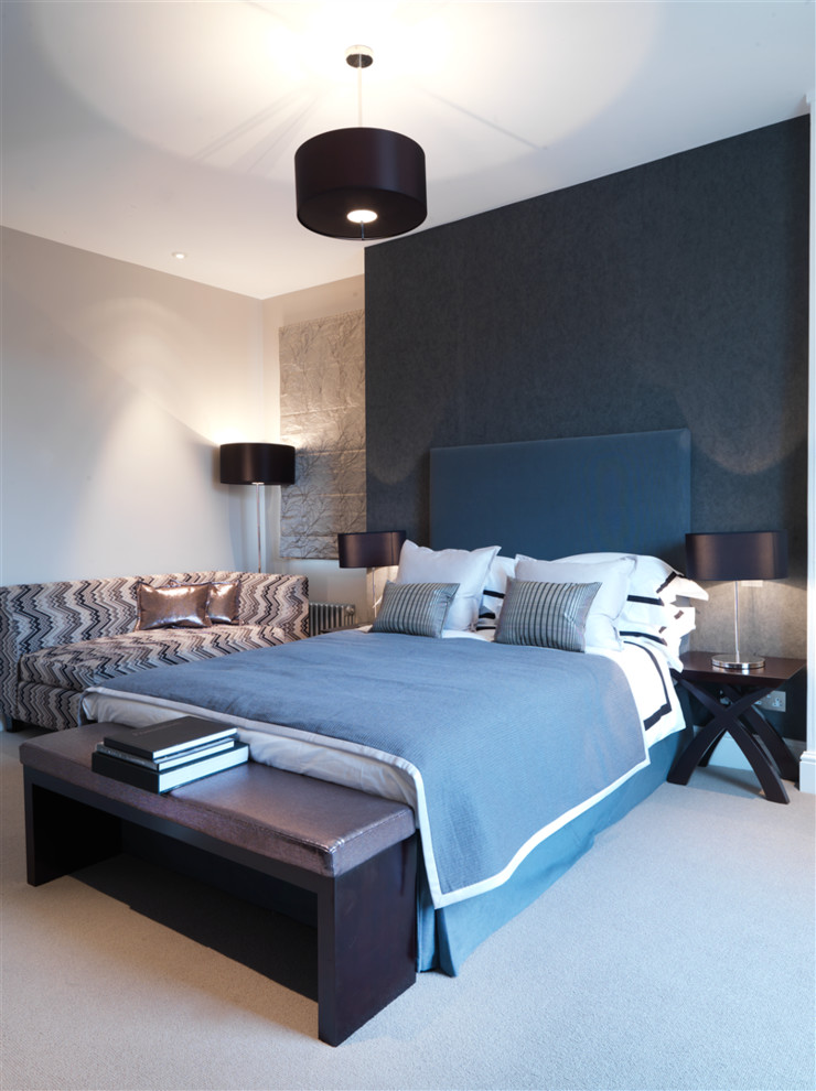 Contemporary bedroom in Oxfordshire.