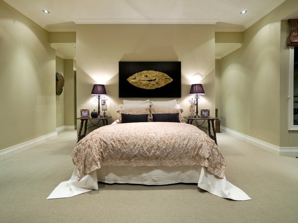 Immagine di una camera da letto shabby-chic style