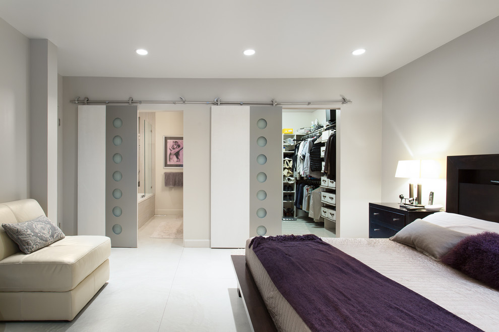 Inspiration for a 1960s bedroom remodel in Salt Lake City