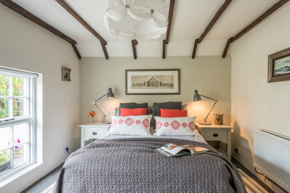 This is an example of a farmhouse bedroom in Belfast.