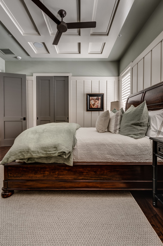 Coastal bedroom in Miami.