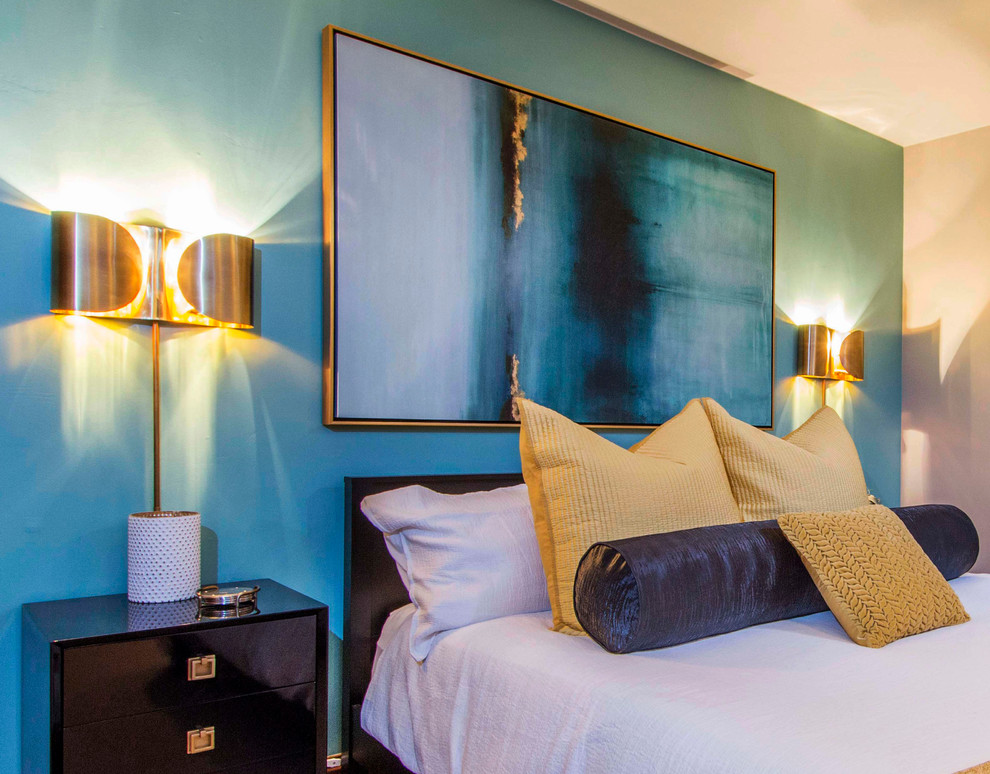 Foto di una camera degli ospiti design di medie dimensioni con pareti blu