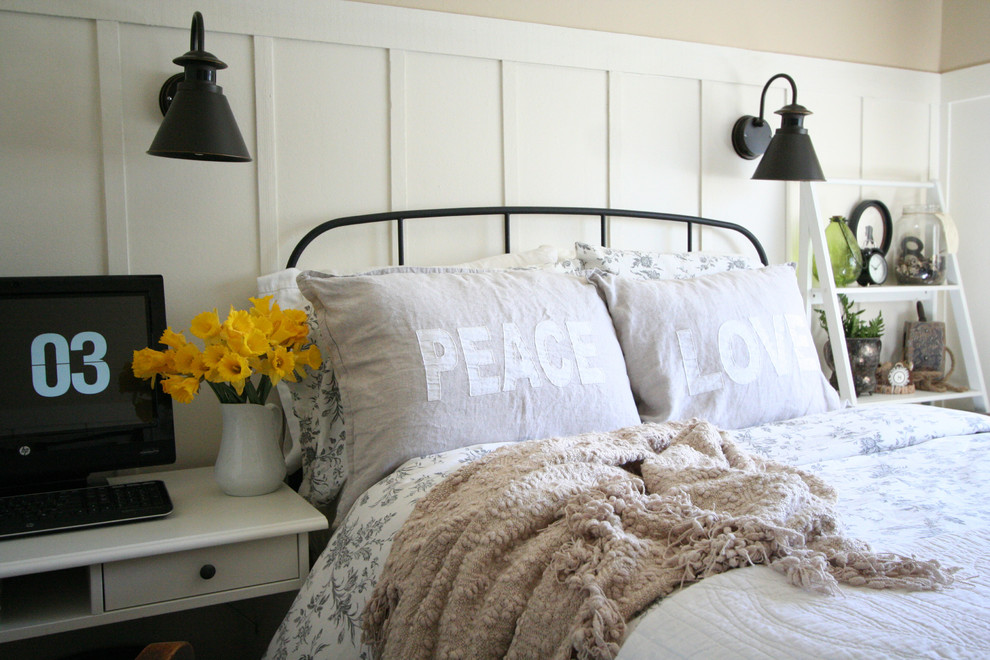 Inspiration for a country bedroom remodel in Los Angeles