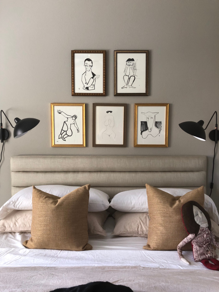 Imagen de habitación de invitados contemporánea de tamaño medio con paredes grises y moqueta