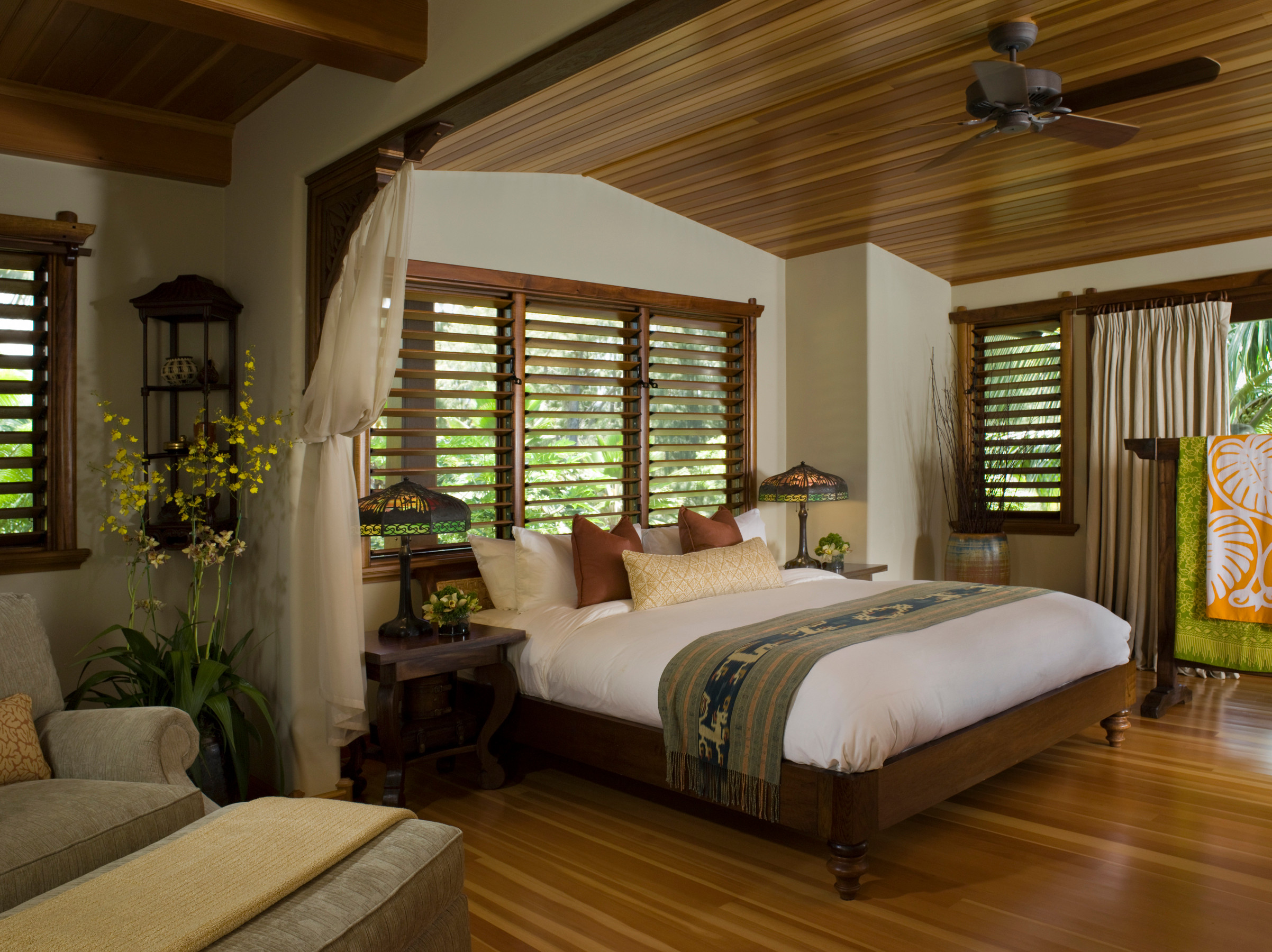 75 Tropical Bedroom Ideas You'll Love - November, 2023 | Houzz