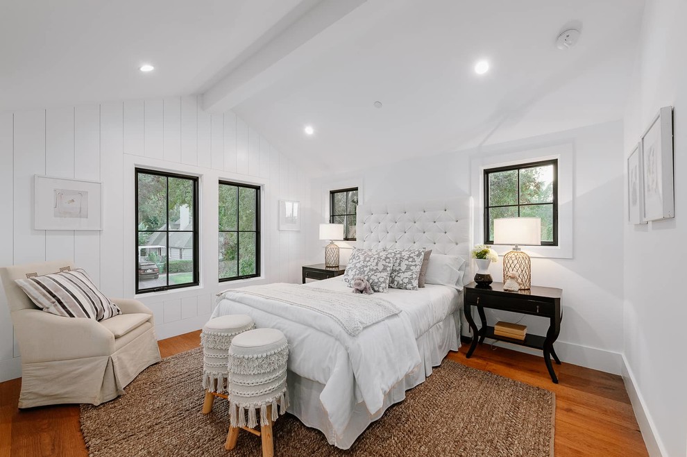 Inspiration for a farmhouse bedroom remodel in Los Angeles