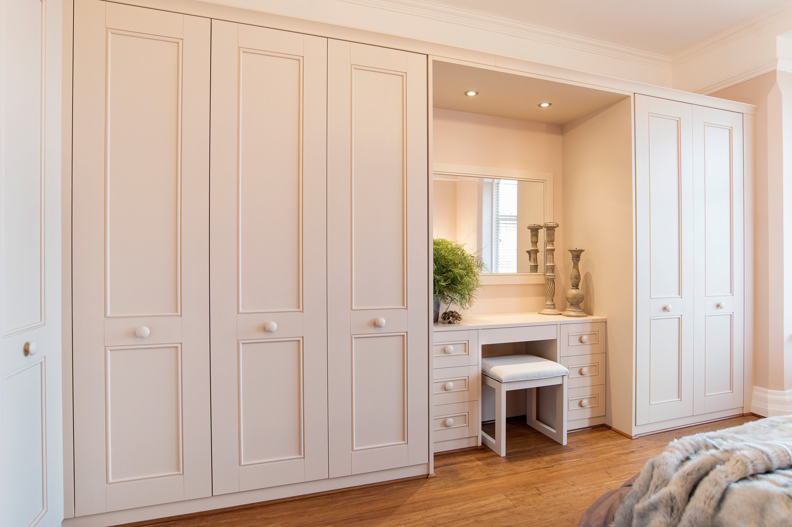 Hammonds Harpsden Fitted Wardrobes In Painted Stone Traditional Bedroom Other By Hammonds Furniture Houzz
