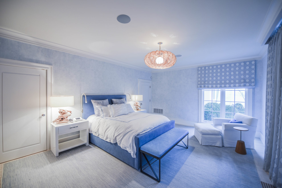 Diseño de habitación de invitados clásica renovada de tamaño medio sin chimenea con paredes azules, moqueta y suelo gris