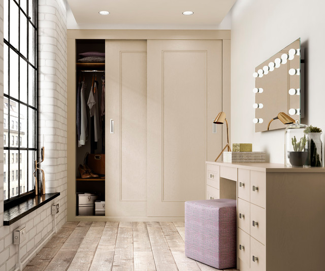 Harpsden Sliding Wardrobe in stone Moderne Chambre Autres