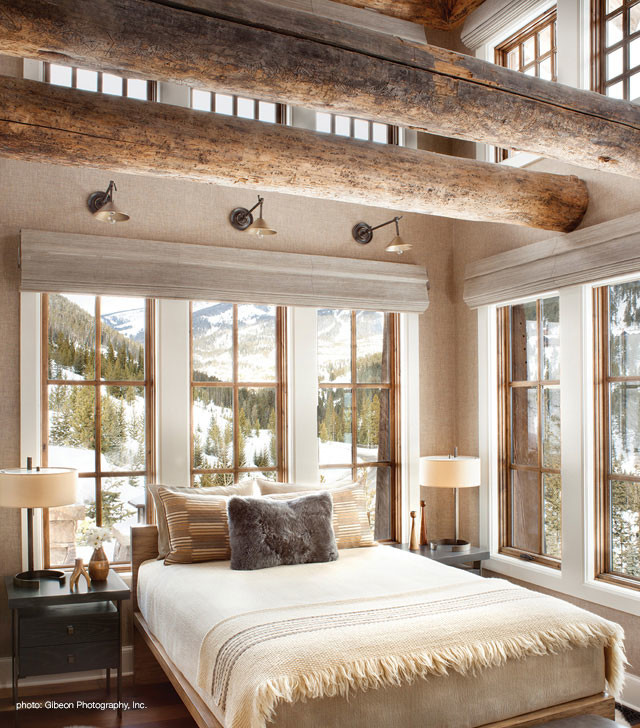Foto di una camera da letto stile rurale di medie dimensioni con pareti beige