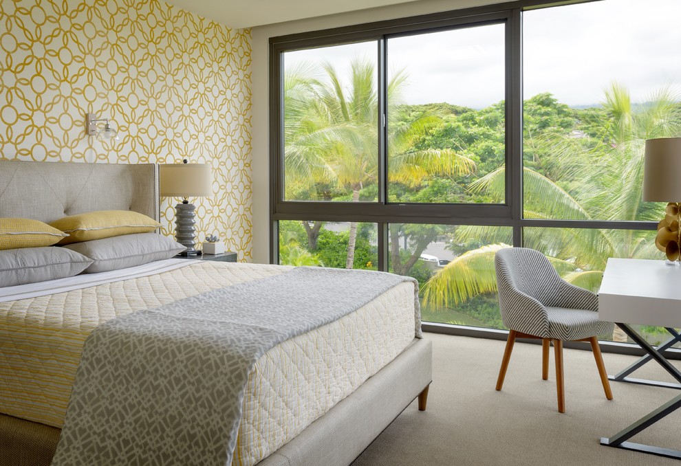 ハワイにあるビーチスタイルのおしゃれな客用寝室のレイアウト