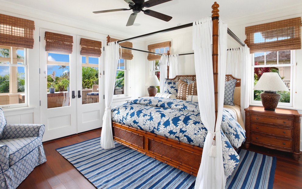 Island style bedroom photo in Hawaii
