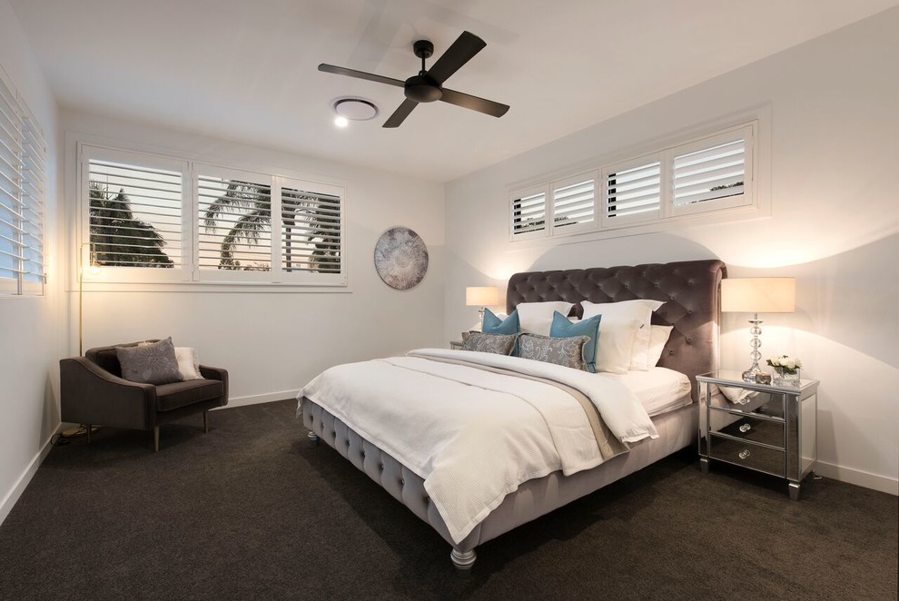 Пример оригинального дизайна: гостевая спальня (комната для гостей) в современном стиле с белыми стенами, ковровым покрытием и серым полом