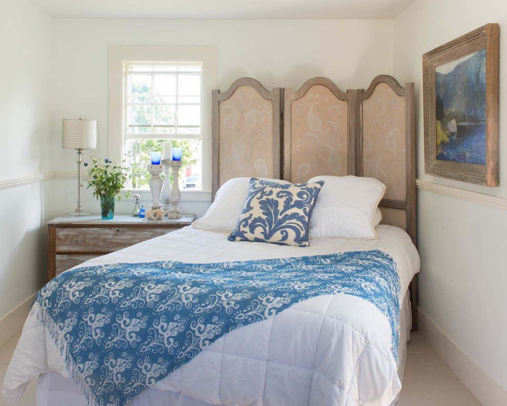 Bedroom - small shabby-chic style bedroom idea in Boston
