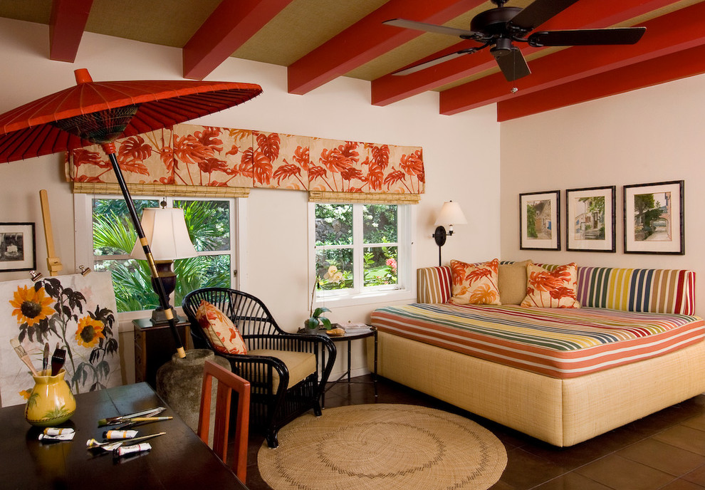 Bedroom - eclectic bedroom idea in Hawaii