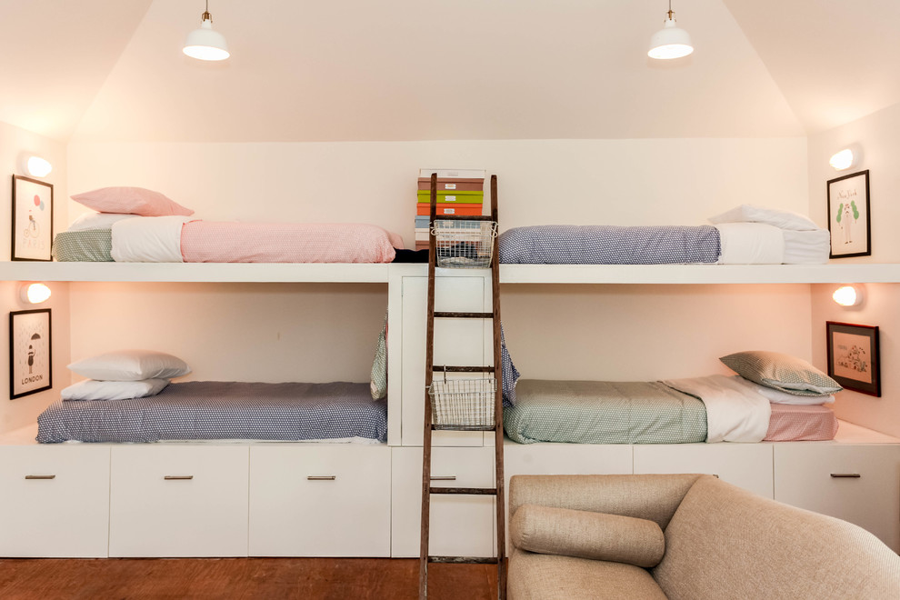 Свежая идея для дизайна: спальня в стиле фьюжн - отличное фото интерьера