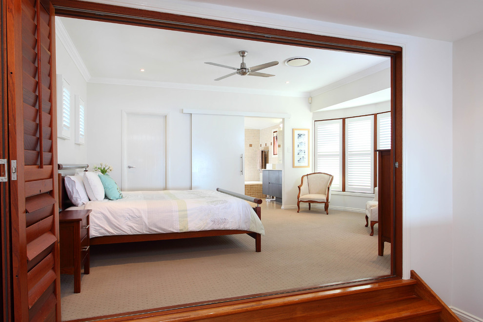 Inspiration for a contemporary bedroom remodel in Brisbane