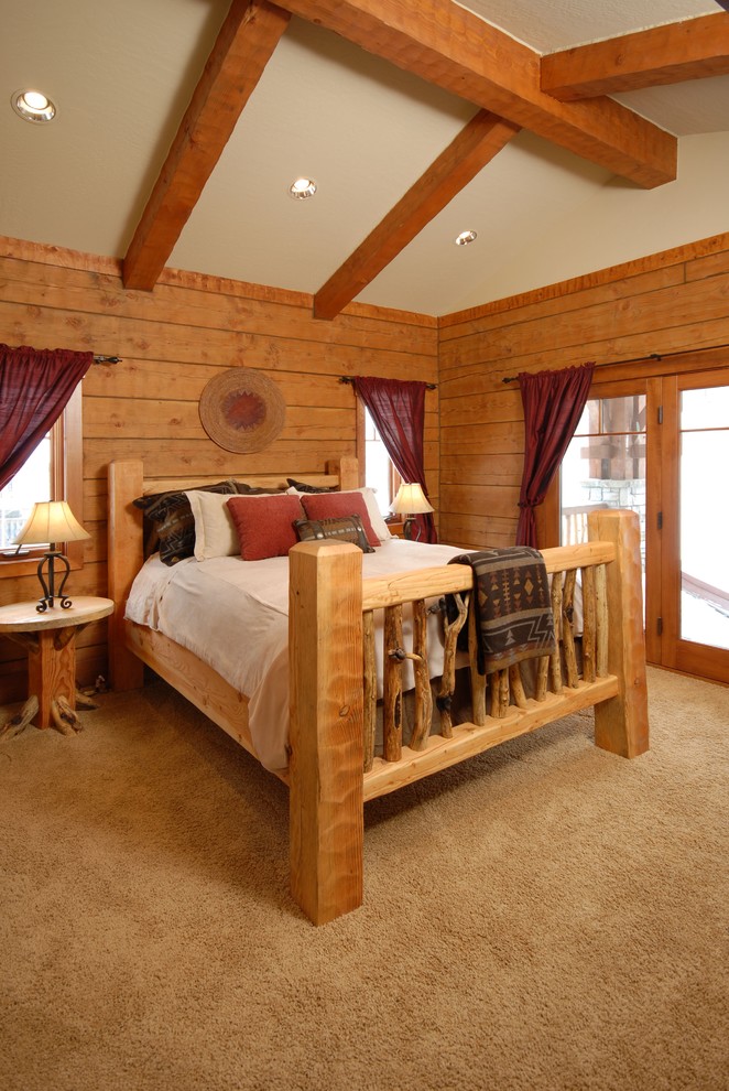 Rustic bedroom in Boise.