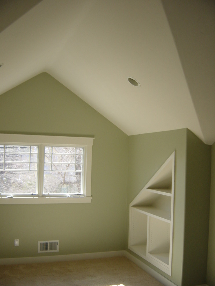 Idées déco pour une chambre craftsman de taille moyenne avec un mur vert.