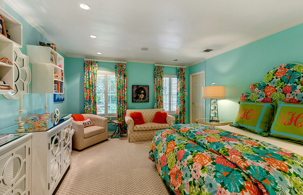 Inspiration för ett funkis sovrum, med blå väggar och heltäckningsmatta