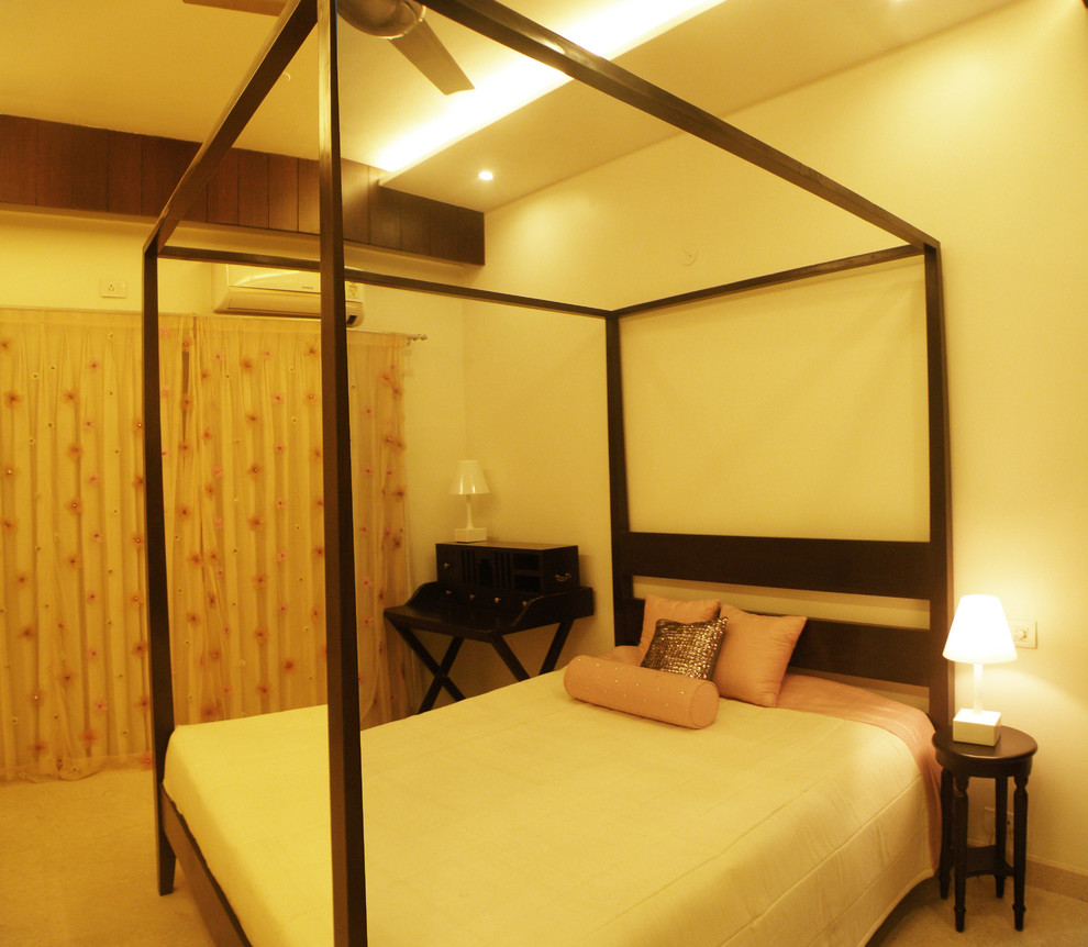 Bedroom - contemporary bedroom idea in Bengaluru