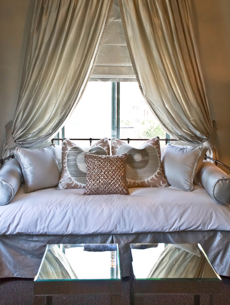 Example of a bedroom design in Los Angeles
