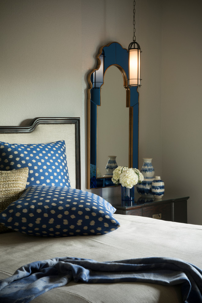 Tuscan bedroom photo in Orlando with beige walls