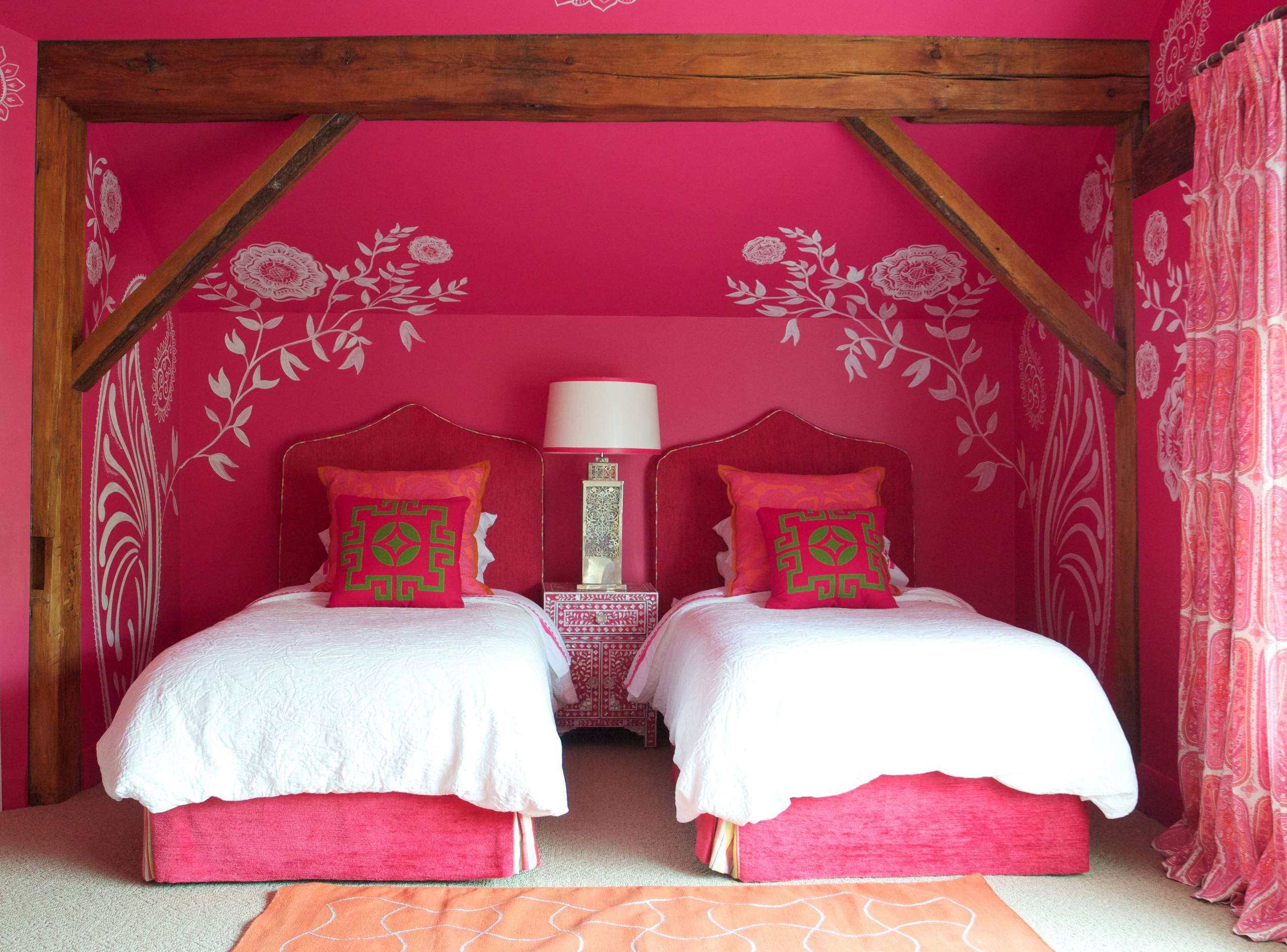 bedroom wall paint designs for girls
