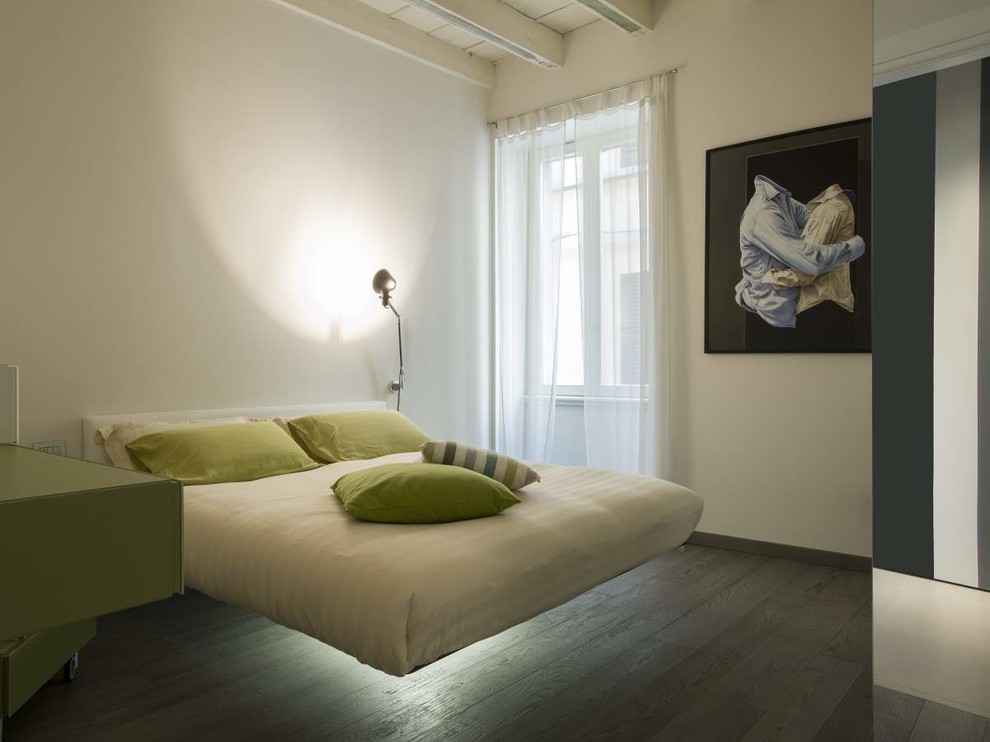 Bedroom - modern bedroom idea in Boston
