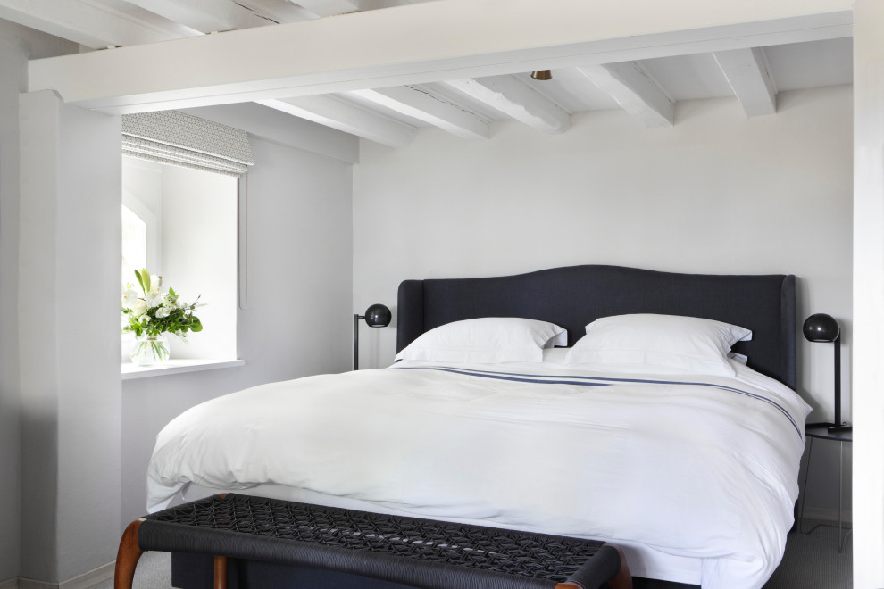 This is an example of a nautical bedroom in London.