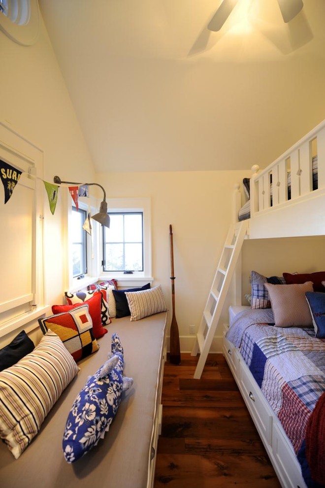 Example of a mountain style bedroom design in Toronto with white walls